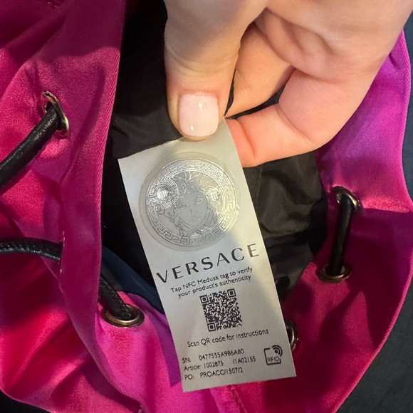 Authentic and new Versace Nylon bucket bag. - Picture 2 of 7